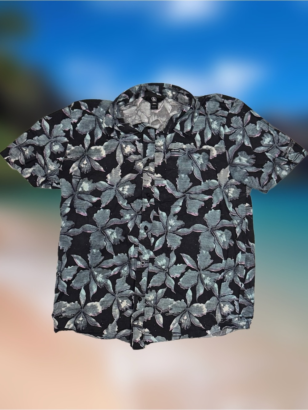 Volcom Men’s Size Large Black Gray Floral Hawaiian Button-Up Shirt Short Sleeve